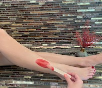 Onder- en bovenbenen harsen